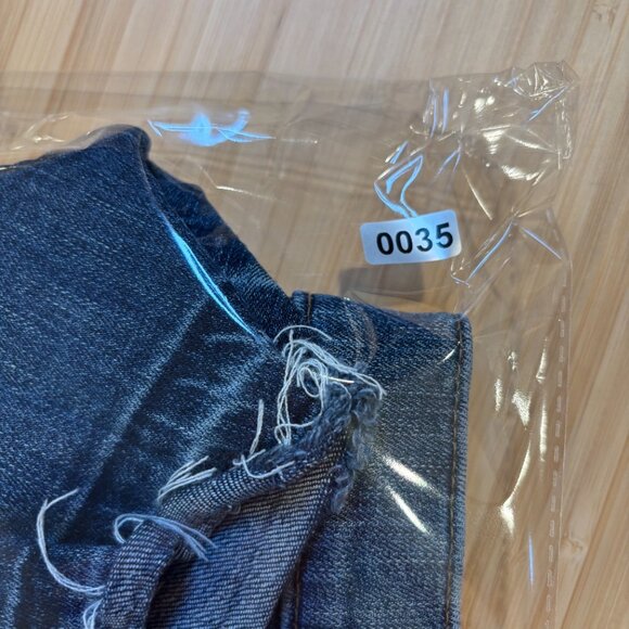 Banana Republic Women's Denim Shorts Cutoff Style Size 6 Classic, 3" inseam - Picture 9 of 9